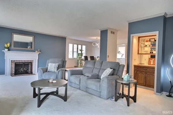 $299,900 | 6736 Covington Creek Trail, Fort Wayne, IN 46804
