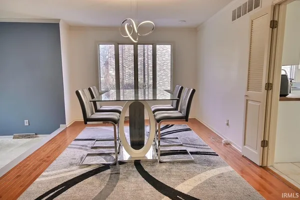 $299,900 | 6736 Covington Creek Trail, Fort Wayne, IN 46804