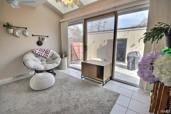 $299,900 | 6736 Covington Creek Trail, Fort Wayne, IN 46804