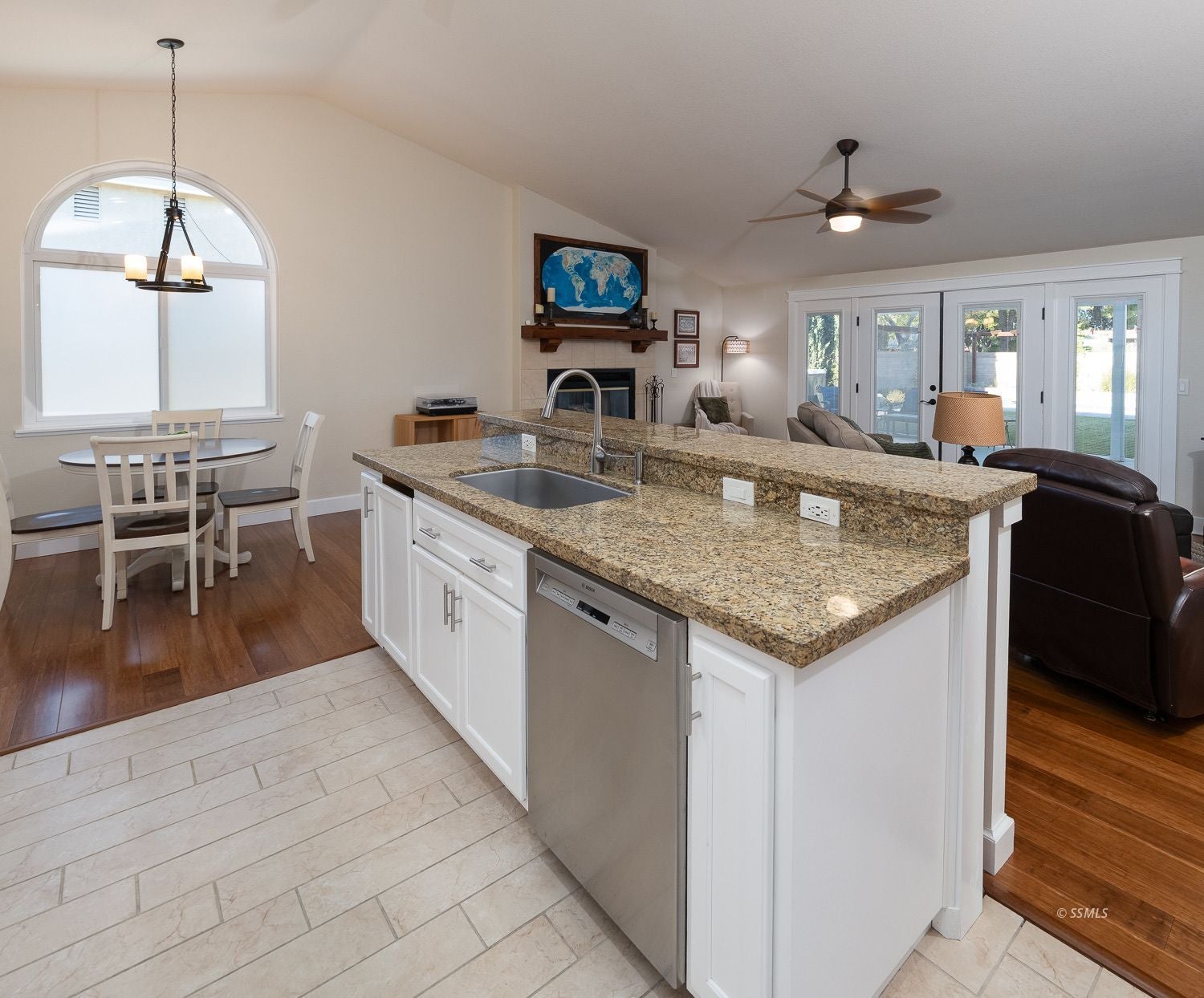 1064 Carolyn Street Ridgecrest, CA 93555 - Photo 10 of 50 Gallery Image 10