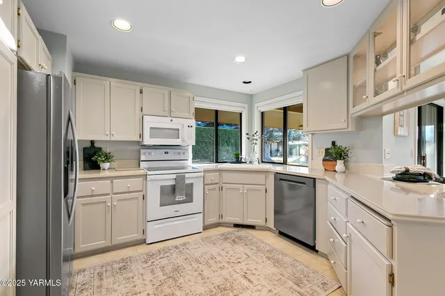 $369,900 | 101 North 48th Avenue, Unit 38, Yakima, WA 98908