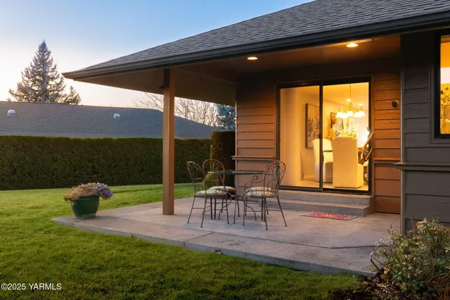 $369,900 | 101 North 48th Avenue, Unit 38, Yakima, WA 98908