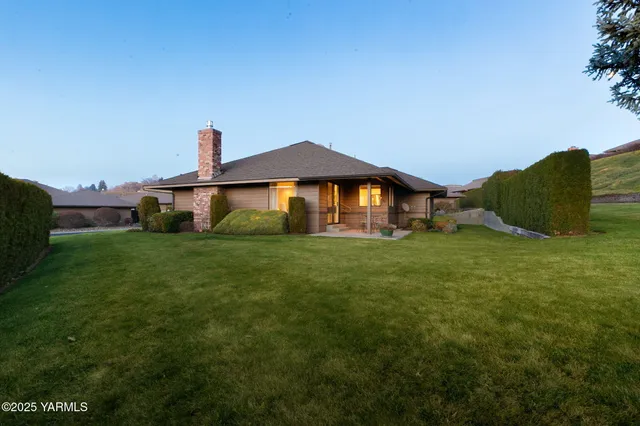 $369,900 | 101 North 48th Avenue, Unit 38, Yakima, WA 98908