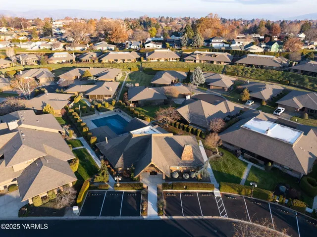 $369,900 | 101 North 48th Avenue, Unit 38, Yakima, WA 98908