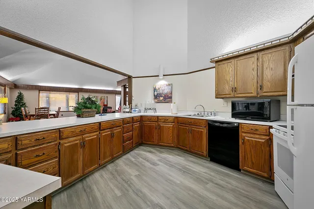 $369,900 | 101 North 48th Avenue, Unit 38, Yakima, WA 98908