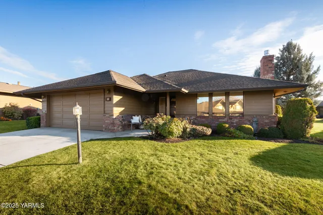 $369,900 | 101 North 48th Avenue, Unit 38, Yakima, WA 98908