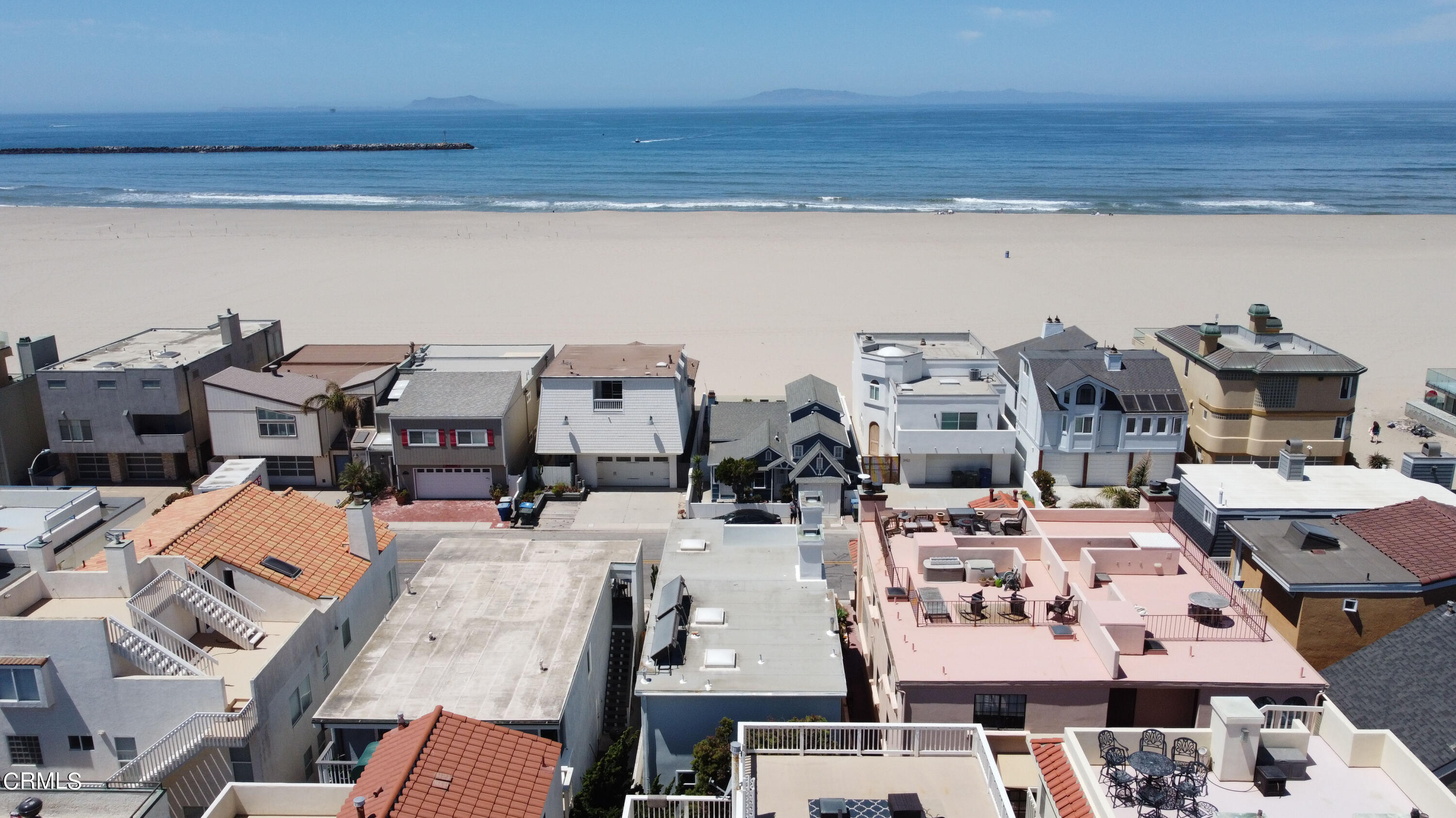 3446 Ocean Drive Oxnard, CA 93035 - Photo 2 of 37 a picture of a city
