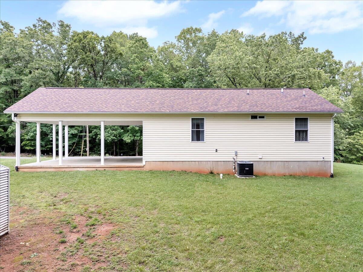 4131 Rutrough Road Southeast Roanoke, VA 24014 - Photo 6 of 42 a house that has outdoor space