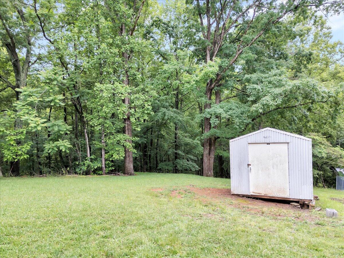 4131 Rutrough Road Southeast Roanoke, VA 24014 - Photo 7 of 42 32-4131 Rutrough Rd SE_32