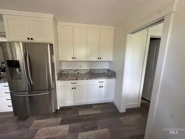 $625,000 | 806 North 650th Street East, Basalt, ID 83218