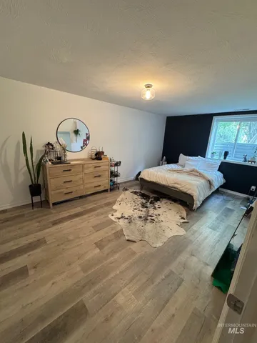 $625,000 | 806 North 650th Street East, Basalt, ID 83218