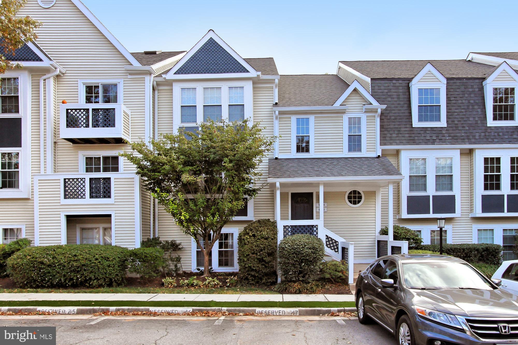 12902 Grays Pointe Road, Unit A Fairfax, VA 22033 - Photo 4 of 34 Gallery Image 4