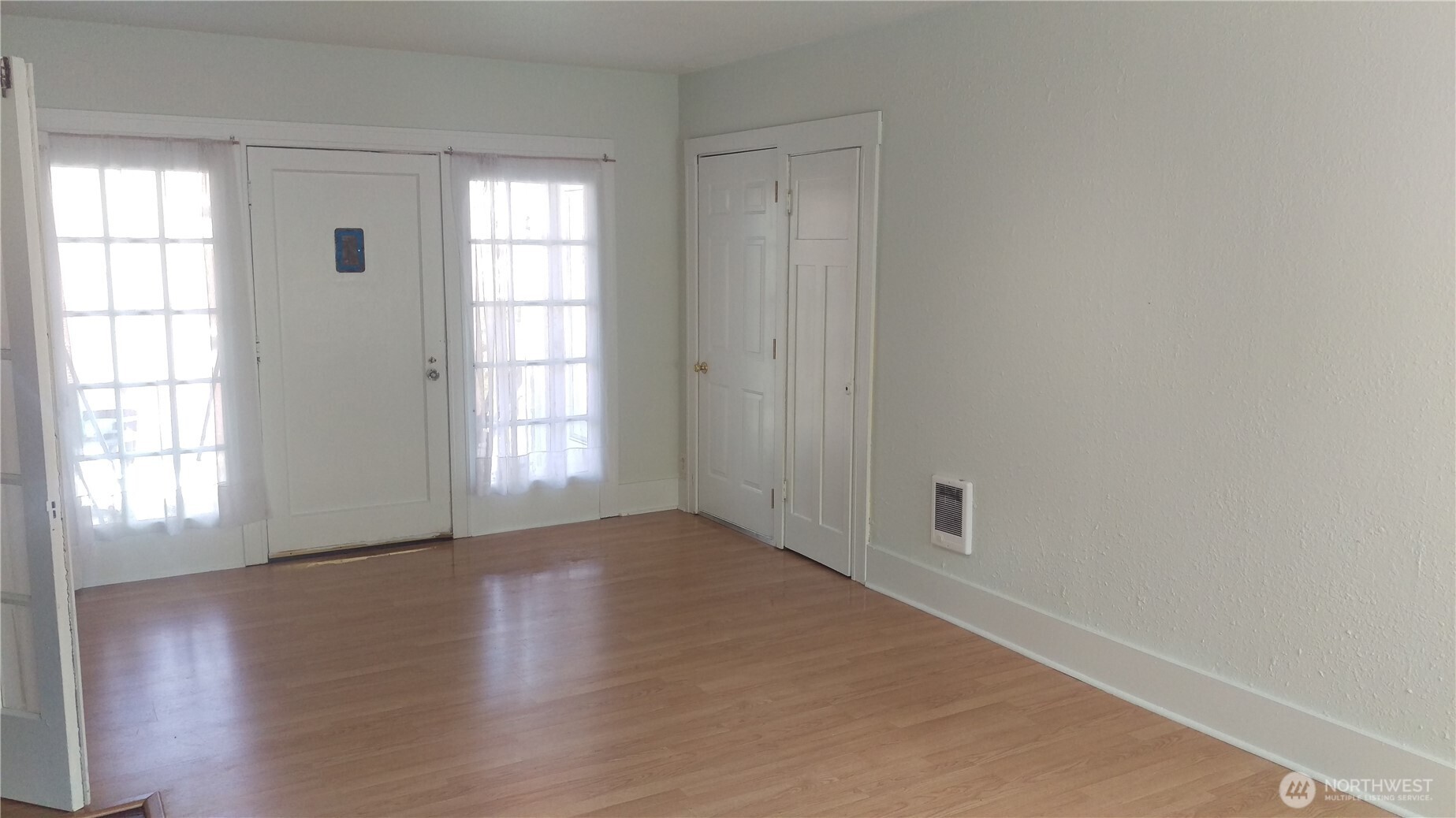 303 North 64th Street Seattle, WA 98103 - Photo 10 of 23