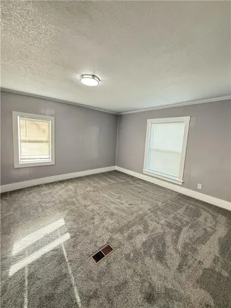 $219,900 | 511 Cottage Street, Nortonville, KS 66060