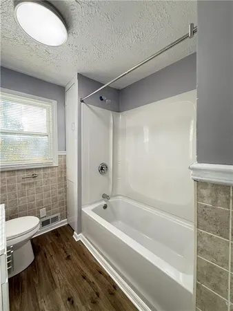 $219,900 | 511 Cottage Street, Nortonville, KS 66060