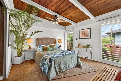 $1,199,000 | 41-1644 Kalanianaʻole Highway, Waimanalo, HI 96795