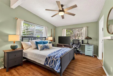 $1,199,000 | 41-1644 Kalanianaʻole Highway, Waimanalo, HI 96795