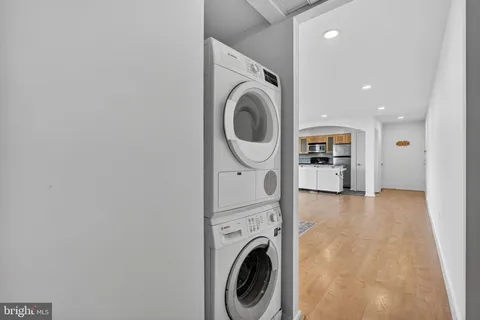 $315,000 | 3210 South 28th Street, Unit 402, Alexandria, VA 22302