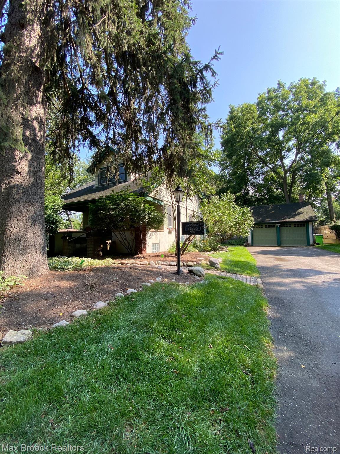 26285 West 14 Mile Road Franklin, MI 48025 - Photo 18 of 18 Gallery Image 18