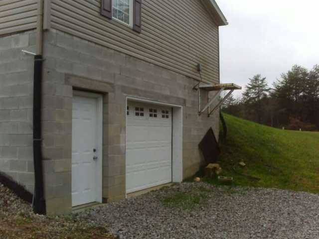 700 McCartney Road Jackson, OH 45640 - Photo 9 of 16