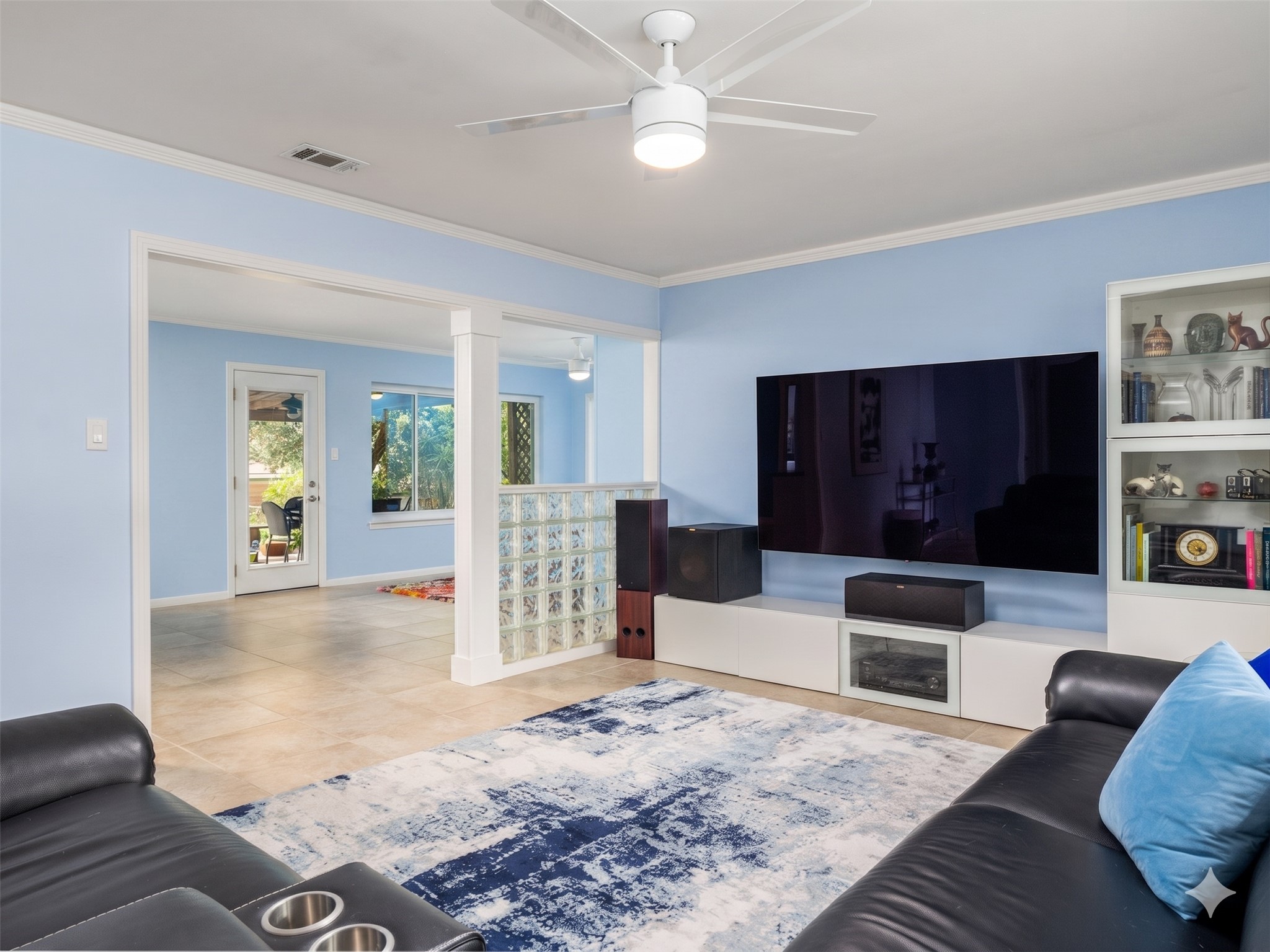 4710 Frontier Trail Austin, TX 78745 - Photo 5 of 32 a living room with furniture and a rug