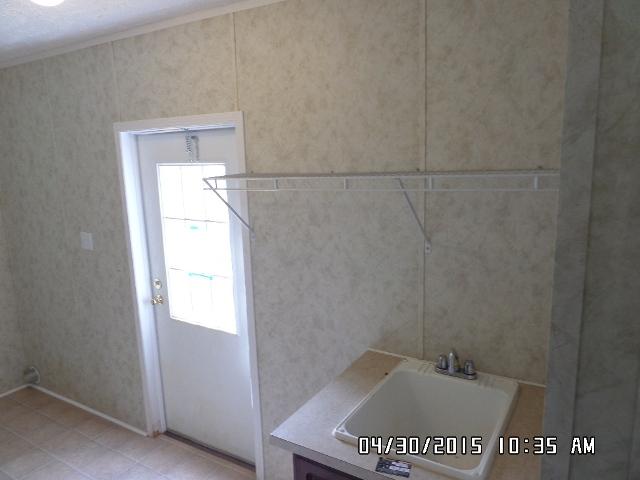 1552 Union School Road Southwest Floyd, VA 24091 - Photo 23 of 40 a bathroom with a shower and a sink