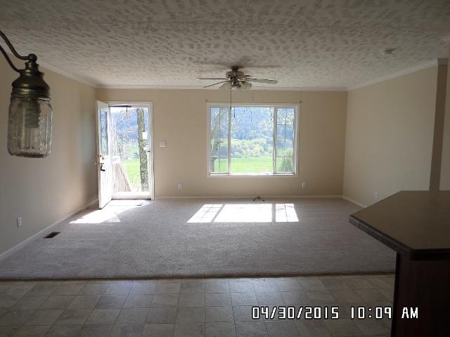1552 Union School Road Southwest Floyd, VA 24091 - Photo 6 of 40 a view of an empty room and window