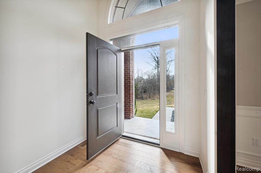 25162 Farmbrook Road Southfield, MI 48034 - Photo 6 of 67 Gallery Image 6