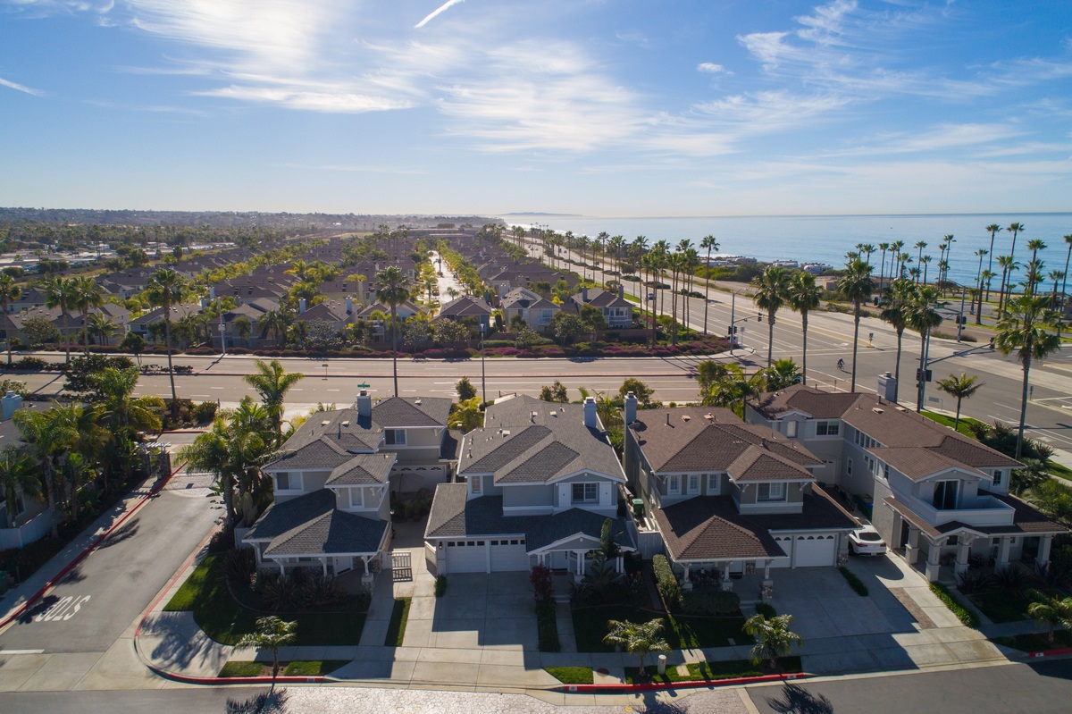 119 Channel Road Carlsbad, CA 92011 - Photo 2 of 24