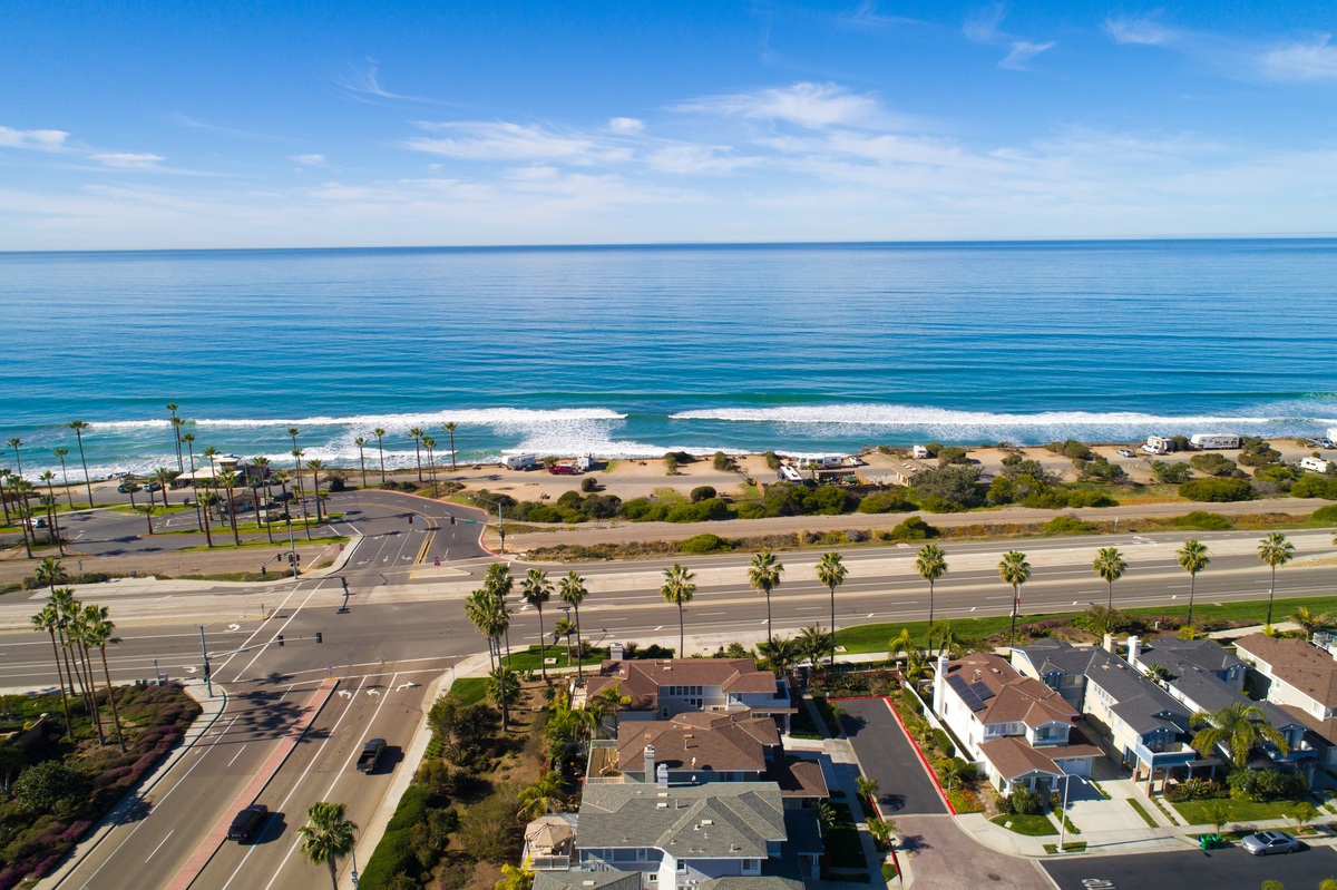 119 Channel Road Carlsbad, CA 92011 - Photo 3 of 24