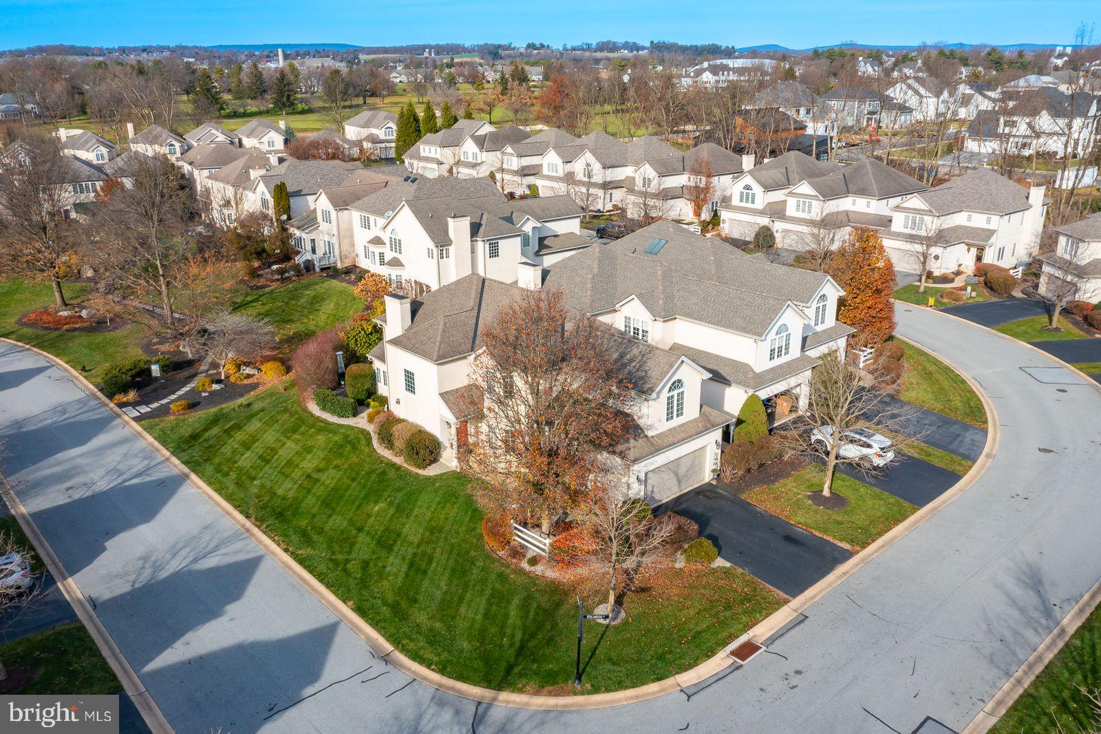 1098 Stillwood Circle Lititz, PA 17543 - Photo 3 of 54