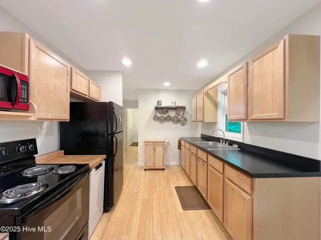 $1,275 | 161 Pinewood Trail, Hertford, NC 27944