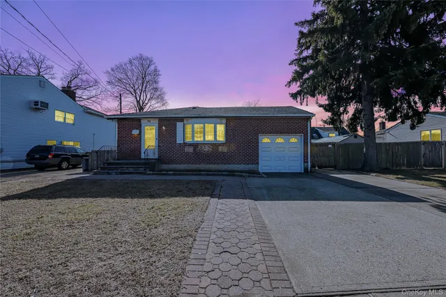 $674,990 | 94 Conklin Street, Farmingdale, NY 11735