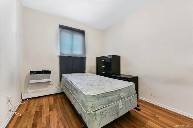 $674,990 | 94 Conklin Street, Farmingdale, NY 11735