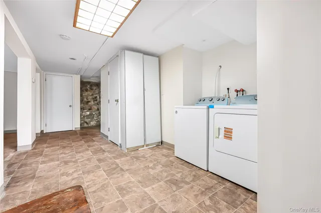 $674,990 | 94 Conklin Street, Farmingdale, NY 11735