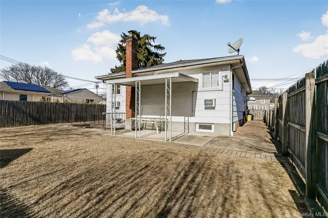 $674,990 | 94 Conklin Street, Farmingdale, NY 11735