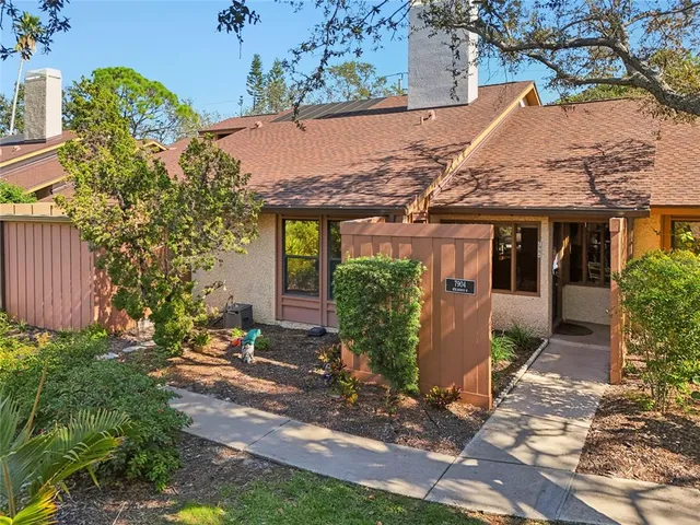 $385,000 | 7904 4th Avenue West, Bradenton, FL 34209