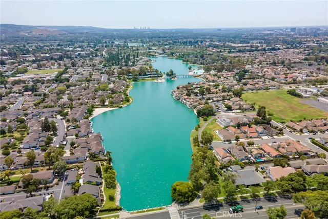 a sign that is on the side of a building