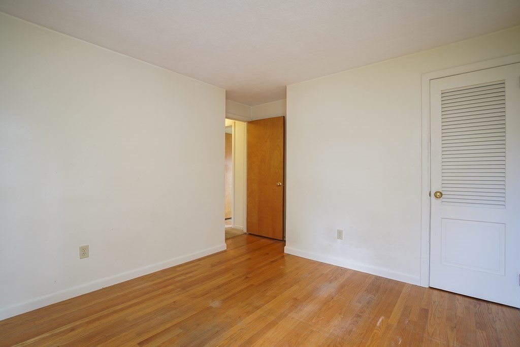 80 Harrow Road Springfield, MA 01118 - Photo 11 of 18 Gallery Image 11