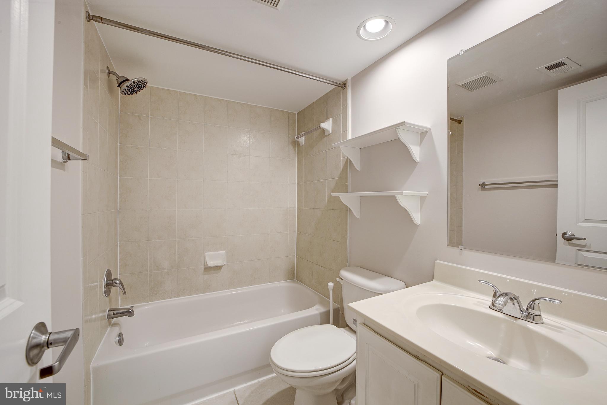91 14th Street Northeast, Unit 91 Washington, DC 20002 - Photo 17 of 20