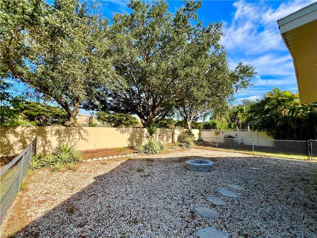 $3,500 | 17771 Castle Harbor Drive, Fort Myers, FL 33967