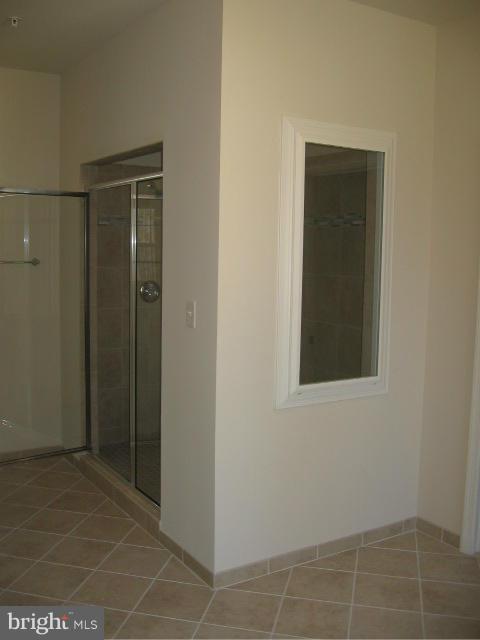 11302 Springpark Court Laurel, MD 20708 - Photo 8 of 12 Bath (Master)