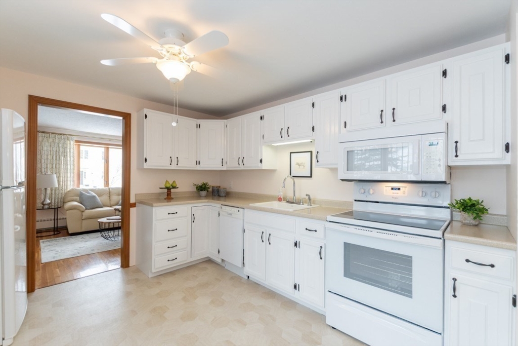 5 Porter Avenue Burlington, MA 01803 - Photo 13 of 37