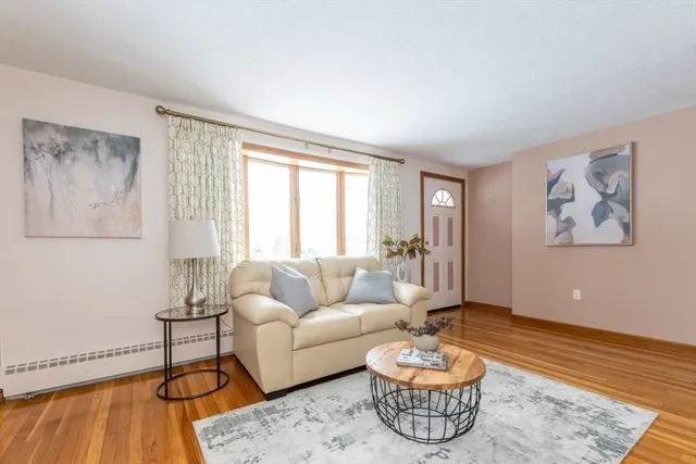 $599,000 | 5 Porter Avenue, Burlington, MA 01803