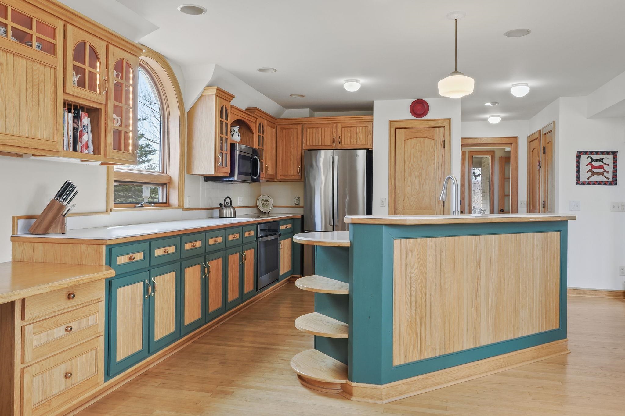 470 South Donnybrook Road Suttons Bay, MI 49682 - Photo 10 of 64