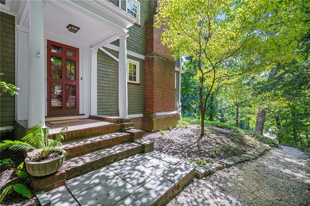 325 Sycamore Road Sewickley, PA 15143 - Photo 3 of 49 a view of a back yard of the house