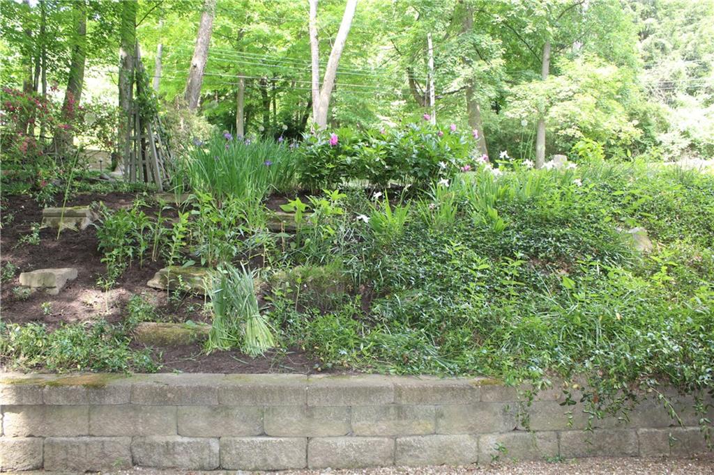325 Sycamore Road Sewickley, PA 15143 - Photo 46 of 49 a view of a garden with plants