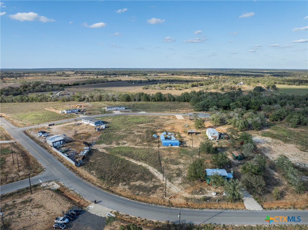 150 Azalea Ct Dale Dale, TX 78616 - Photo 8 of 11 a view of a sky from a balcony
