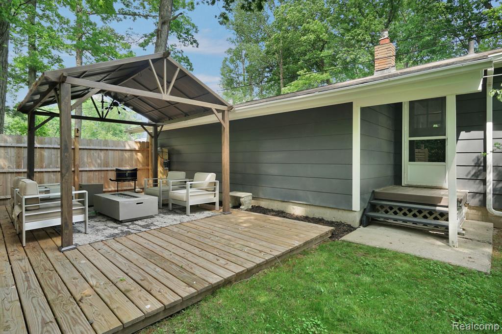 4179 Davison Road Lapeer, MI 48446 - Photo 35 of 48