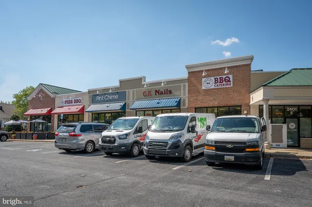a car parked in front of a building